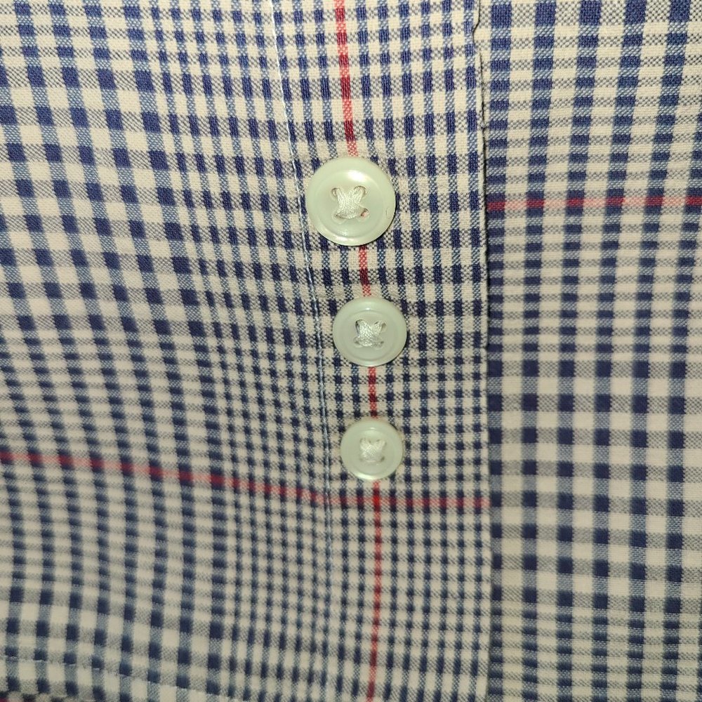 Grey colored Evergreen Shirtmaker men's short sleeve button down dress shirt. - Picture 7 of 9